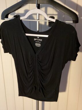 American Eagle Outfitters Black Ruched V-Neck Short Sleeve Top